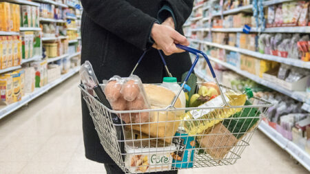 Inflation: l’Assemblée nationale réclame des prix bloqués pour certains produits alimentaires
