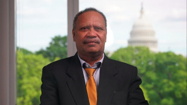 Daniel Suidani, ancien premier ministre de la province de Malaita dans les îles Salomon, à Washington le 25 avril 2023. (Wei Wu/Epoch Times)