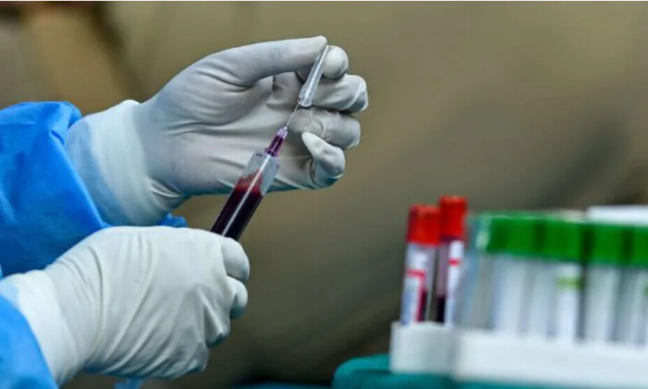 ANALYSE : Les demandes de sang de donneurs non vaccinés sont en hausse, selon un prestataire