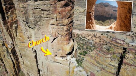 « L’ascension de la foi » est le seul moyen de se rendre dans cette église chrétienne creusée dans une falaise en Éthiopie, il y a des siècles