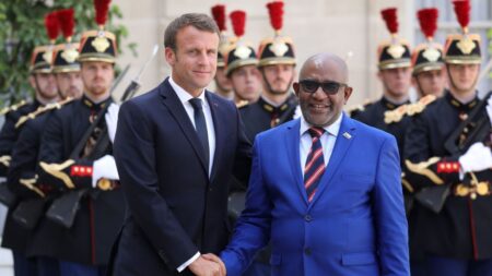 Emmanuel Macron a reçu le président comorien sur fond de tensions autour de Mayotte