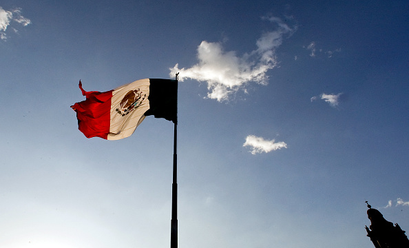 Un drapeau mexicain. (LUIS ACOSTA/AFP via Getty Images)