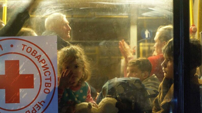 « À partir d'aujourd'hui nous faisons sortir nos enfants des districts de Chebekinskiï et de Graïvoronskiï », a déclaré Viatcheslav Gladkov le gouverneur de la région de Belgorod. (Photo EMRE CAYLAK/AFP via Getty Images)