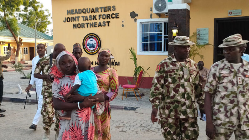 Les troupes nigérianes ont retrouvé deux des plus de 200 écolières enlevées par les djihadistes de Boko Haram il y a neuf ans. (Photo d'illustration Audu MARTE / AFP) 