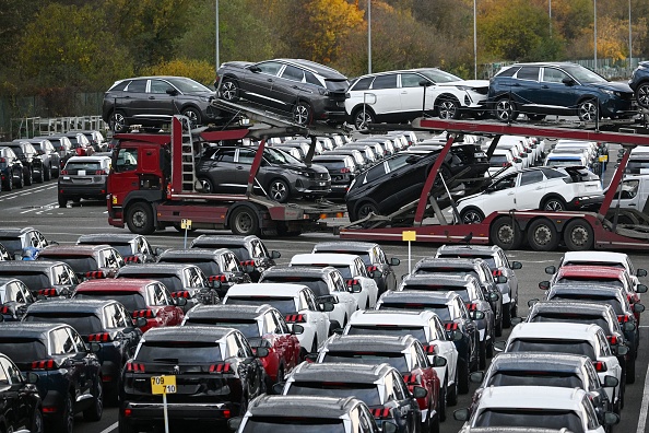 Actuellement, 82% des véhicules vendus en Allemagne, 83% en Italie et 81% en France proviennent du continent européen (Turquie comprise). Illustration. (SÉBASTIEN BOZON/AFP via Getty Images)