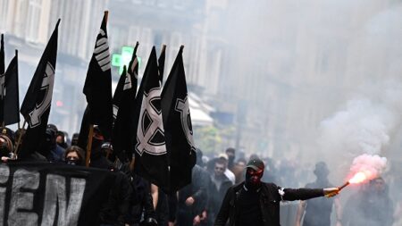Après la consigne de Gérald Darmanin, plusieurs rassemblements classés d’extrême droite interdits à Paris
