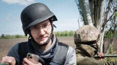 L’AFP rend hommage à Kiev à son journaliste Arman Soldin, tué en Ukraine