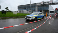 Allemagne: deux hommes tués par balle dans une usine Mercedes