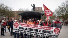 Emmanuel Macron promet de «se battre jusqu’au dernier quart d’heure» pour Valdunes