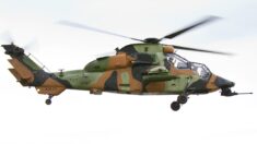 Un hélicoptère de combat obligé d’atterrir en urgence dans un champ du Pas-de-Calais