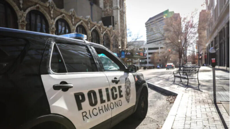 Une voiture de la police de Richmond à Richmond, en Virginie, le 20 janvier 2020. (Samira Bouaou/ Epoch Times)