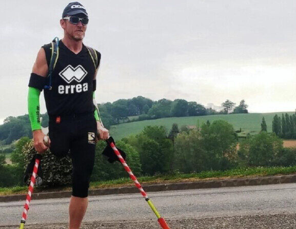 L’athlète Guy Amalfitano va parcourir 12 régions françaises en 100 jours, sur un parcours total de 4 300 km, pour  récolter des dons au profit d’associations de lutte contre le cancer. (Photo : Ultra Run France Tour)