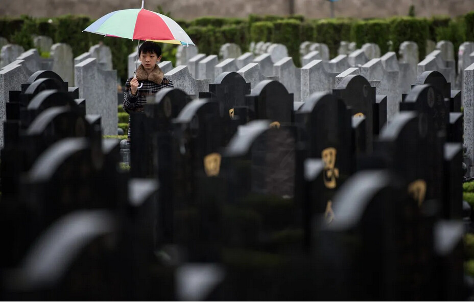 Les jeunes Chinois réservent des parcelles de cimetière car les tombes coûtent plus cher que l'immobilier de luxe