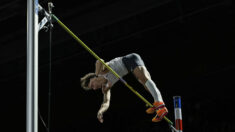 Athlétisme: Duplantis améliore la MPM à 6,12 m à Ostrava