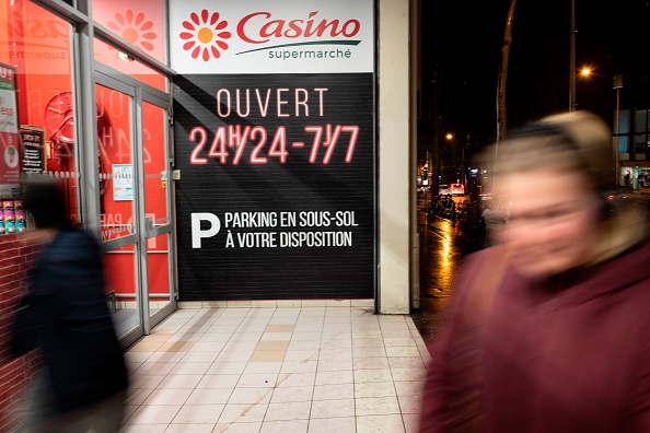 En quatre ans, la part de marché du groupe Casino est passée de 11% à moins de 6%. (ROMAIN LAFABREGUE/AFP via Getty Images)