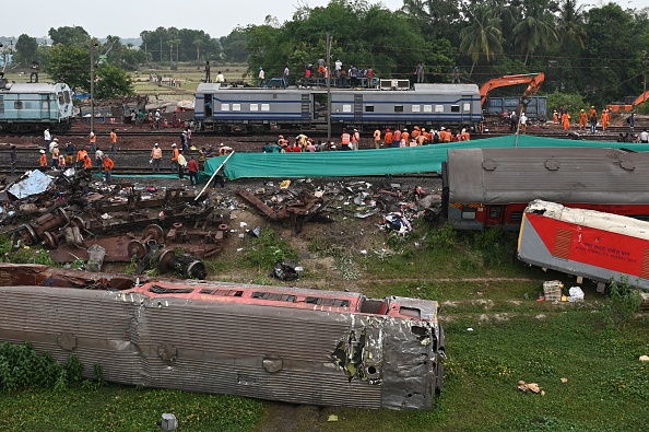 Sur les 1175 blessés, 382 sont toujours hospitalisés, après la collision de trois trains près de Balasore, en Inde. (PUNIT PARANJPE/AFP via Getty Images)
