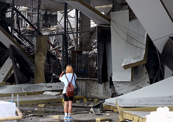 Un entrepôt endommagé après une attaque à Odessa, en Ukraine, le 14 juin 2023. (OLEKSANDR GIMANOV/AFP via Getty Images)