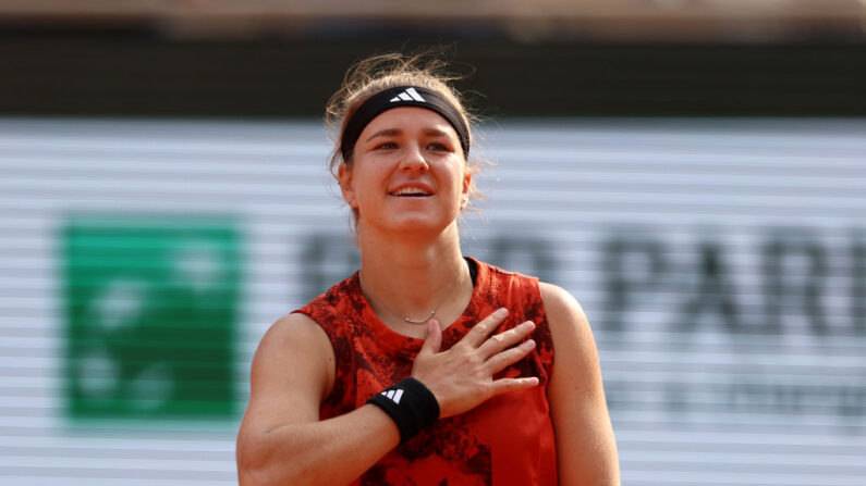 La finale dames de Roland-Garros 2023 entre la Polonaise Iga Swiatek, tenante du titre, et la Tchèque Karolina Muchova se jouera samedi à 15h00. (Photo by Clive Brunskill/Getty Images)