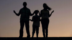 Une famille forte permet de se protéger des abus de gouvernement