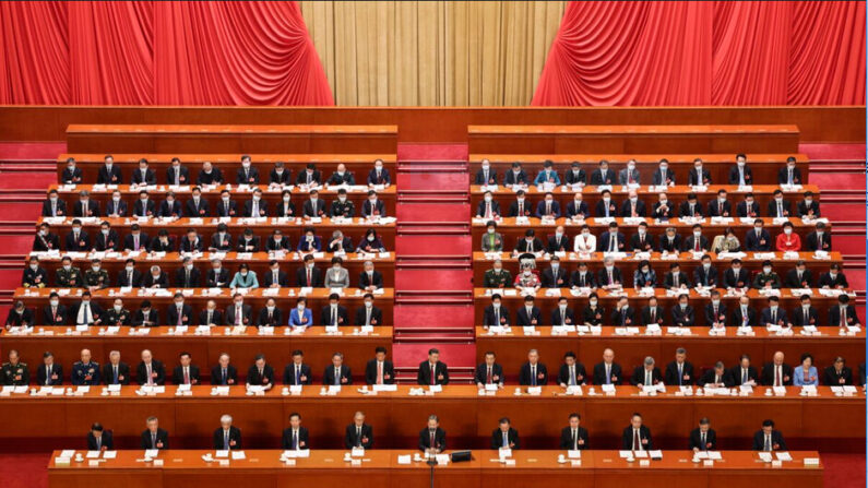 Le dirigeant chinois Xi Jinping assiste à l'ouverture de la première session de la 14e Assemblée nationale populaire au Grand palais du Peuple à Pékin, le 5 mars 2023. (Lintao Zhang/Getty Images)