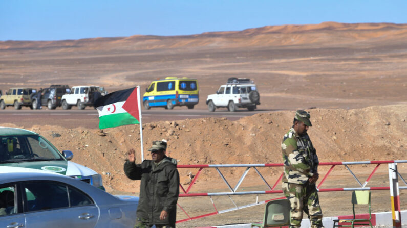 Le conflit du Sahara occidental remonte à 1975, lorsque l'occupant colonial espagnol s'est retiré du Sahara occidental déclenchant une guerre de 15 ans entre le Polisario et le Maroc pour le contrôle du territoire. (Photo RYAD KRAMDI/AFP via Getty Images)