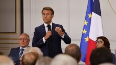 Émeutes: Emmanuel Macron devant 250 maires pour comprendre et esquisser la réponse