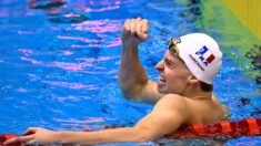 Mondiaux de natation: Léon Marchand pulvérise le record du monde sur 400m 4 nages et s’offre le titre