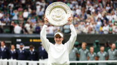 Wimbledon: la Tchèque Marketa Vondrousova remporte son premier tournoi du Grand Chelem