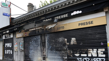 Émeutes: les buralistes fermés au moins trois jours toucheront une aide de 10.000 euros