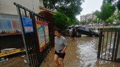 Les pluies diluviennes en image à Pékin: au moins 11 morts et 27 disparus, en raison du typhon Doksuri