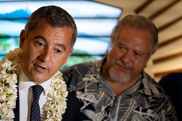 Le ministre de l'Intérieur Gérald Darmanin, en visite officielle à l'île de Tahiti, le 16 août 2023. (Photo SULIANE FAVENNEC/AFP via Getty Images)