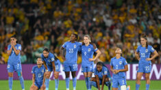 Coupe du monde: battues aux tirs au but, les Bleues éliminées aux portes des demi-finales