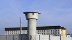 « C’est la belle vie en prison » : une piscine gonflable découverte dans la cellule d’un détenu à Valence