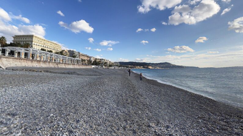 Plage du Negresco - Promenade des Anglais - Nice - Google maps