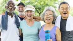 Des exercices de musculation adaptés aux personnes âgées pour améliorer la mobilité et la santé des articulations