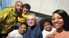 Une famille adopte un voisin veuf et solitaire de 82 ans comme «grand-père affectif»