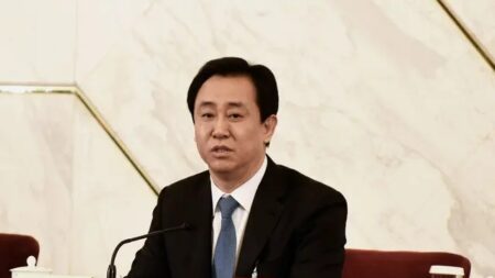 Le président d’Evergrande soupçonné d’avoir commis des malversations, dernier épisode de la saga de l’effondrement de l’immobilier en Chine