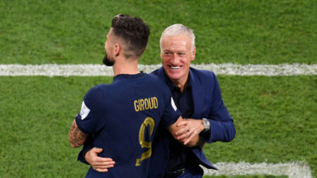 «Il a cette envie de se maintenir au haut niveau»: Didier Deschamps loue la longévité d’Olivier Giroud
