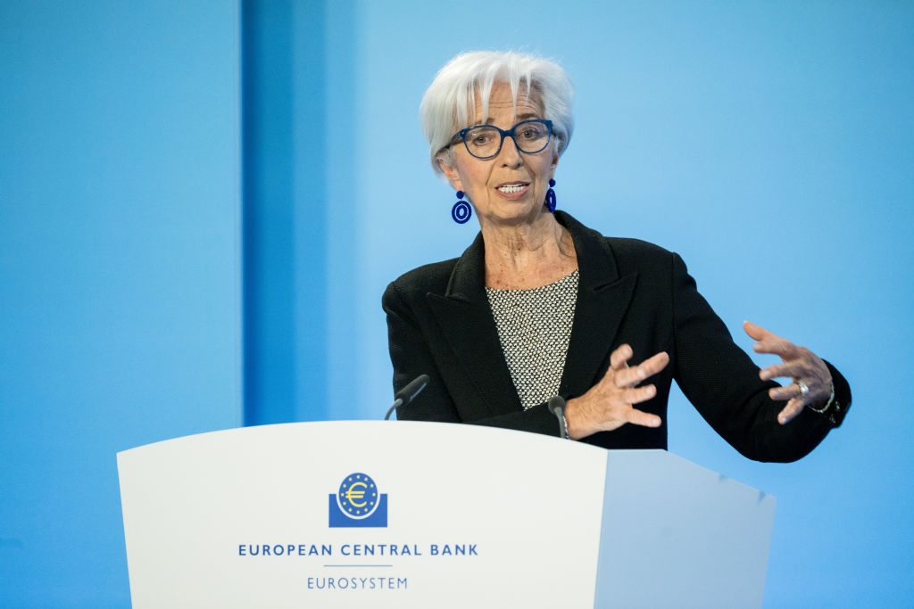 Christine Lagarde reconnaît que l'euro numérique ne sera pas «entièrement anonyme»