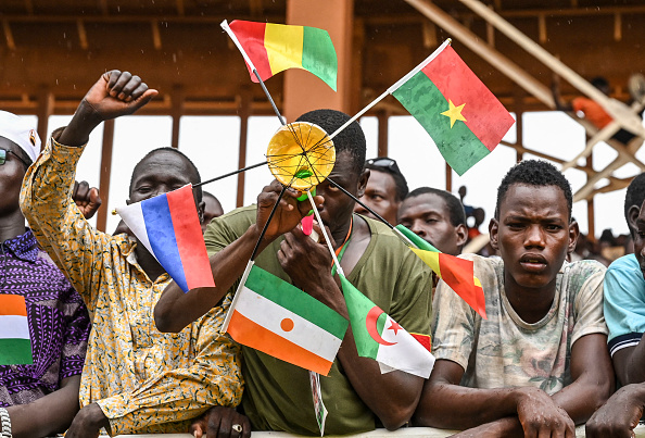 La France a suspendu depuis le 7 août la délivrance de visas depuis Niamey, Ouagadougou et Bamako. (Photo AFP via Getty Images)