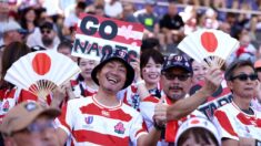 Coupe du monde de rugby: les supporters japonais nettoient les tribunes après le match de leur équipe