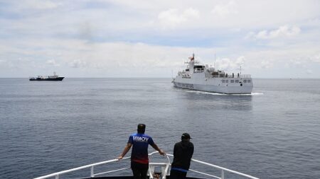 Les Philippines suppriment une barrière flottante chinoise violant «le droit international»