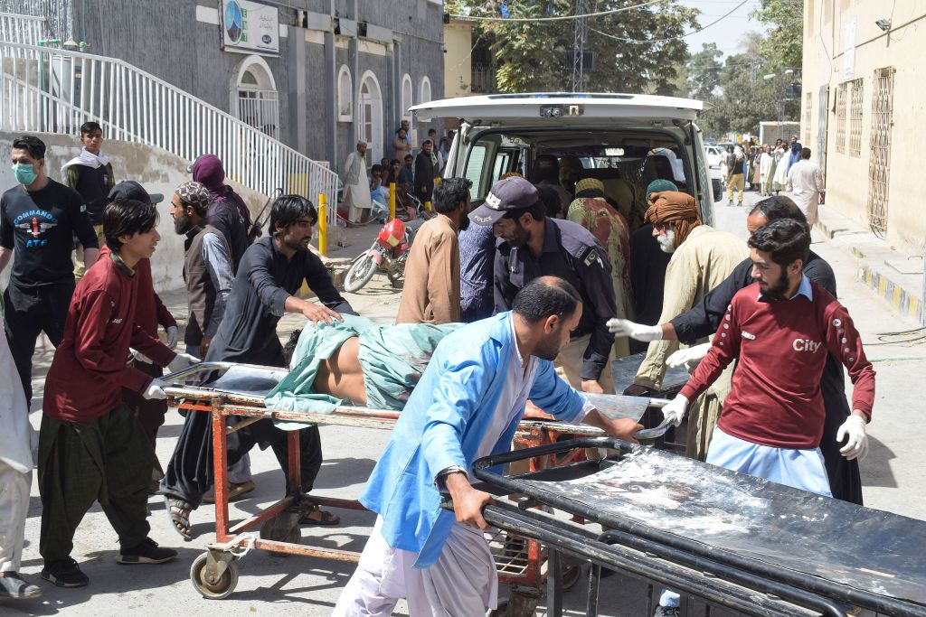 Pakistan: un attentat-suicide visant une procession fait plus de 50 morts