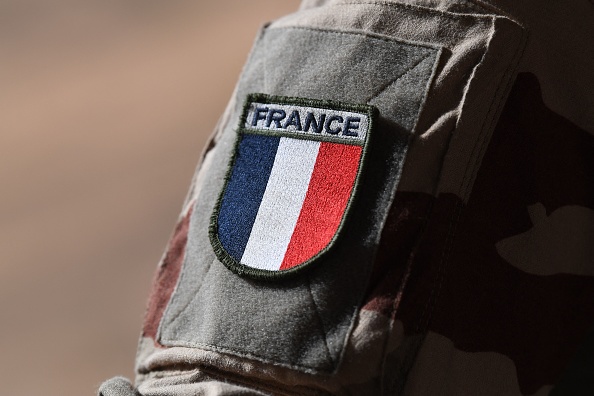 Ce nouveau retrait lance aux Français un double défi logistique et sécuritaire. (Photo BERTRAND GUAY/AFP via Getty Images)