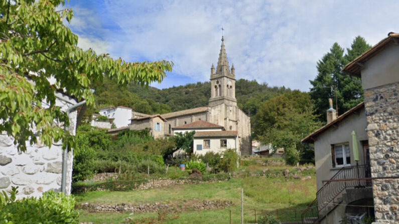 Église de Saint-Pierre-de-Colombier (Ardèche). (Capture d'écran Google Maps.)