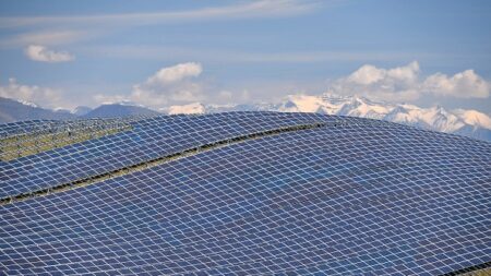 En Provence, l’expansion de l’énergie solaire source de tensions avec des écologistes
