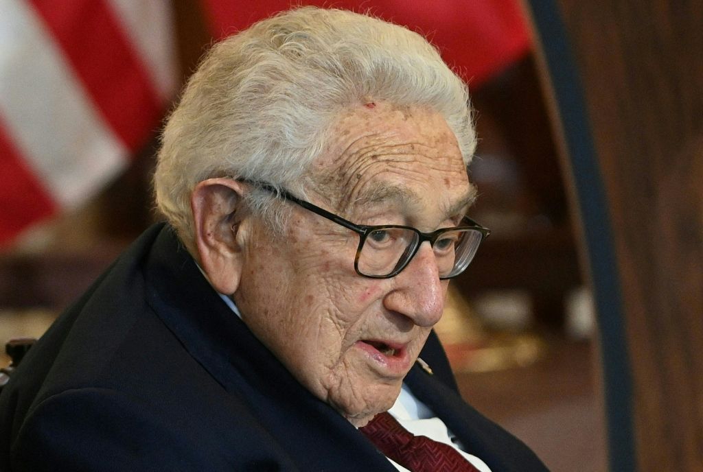 Henry Kissinger, personnage controversé de la diplomatie américaine, est mort