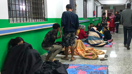 Le Népal touché par un nouveau séisme: au moins 143 morts, plus de 100 blessés