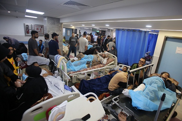 Le service des urgences de l'hôpital Al-Shifa après une frappe israélienne, dans la ville de Gaza, le 5 novembre 2023. (Photo BASHAR TALEB/AFP via Getty Images)