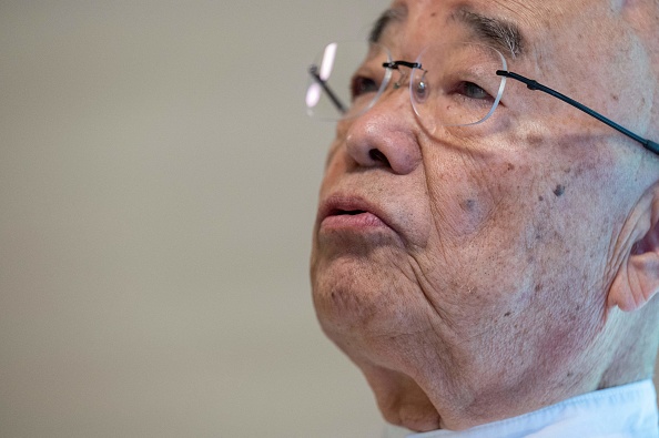 Le prêtre bouddhiste Eiichi Shinohara dit avoir reçu en une trentaine d'années quelque 30.000 appels de personnes désespérées. (Photo RICHARD A. BROOKS/AFP via Getty Images)